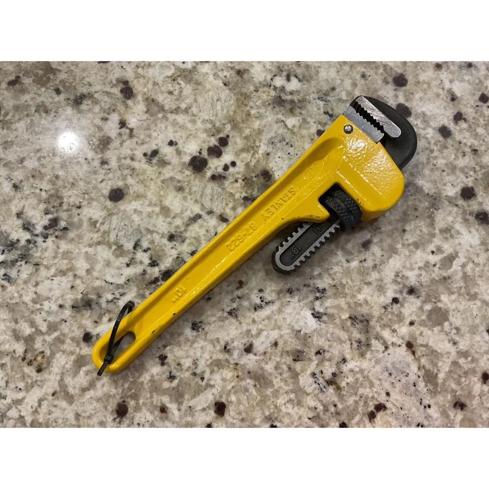 Stanley 10 Inch Yellow Heavy Duty Pipe Wrench Model 87-622